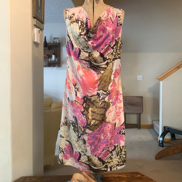 Summer Dress - Picture 2 of 10